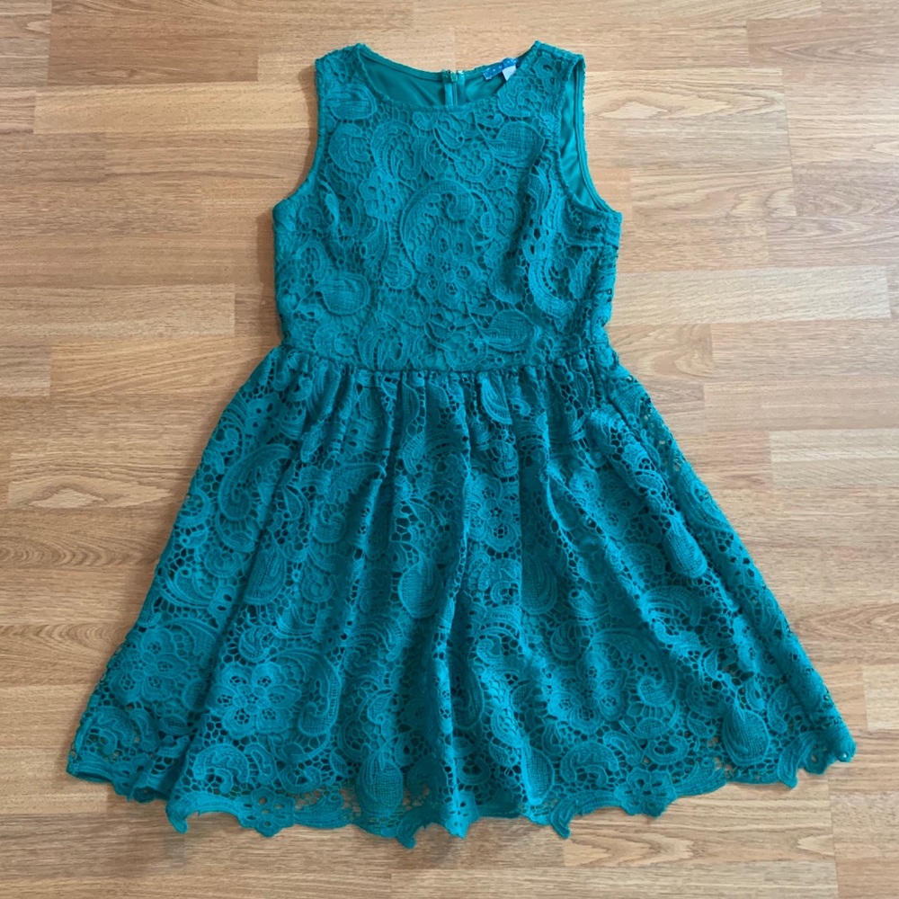 Kelly Green Lace Dress